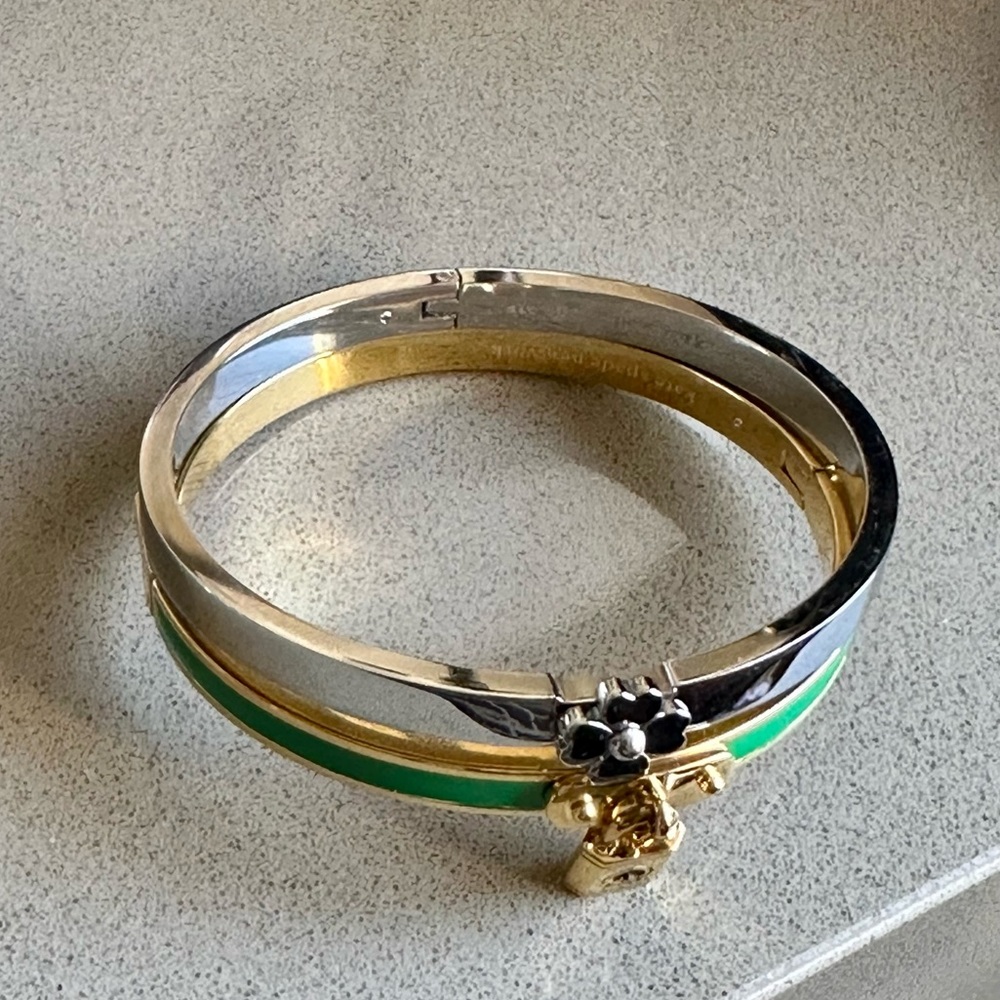 NWOT KATE SPADE NEW YORK heartful hinged bangle - Picture 6 of 6